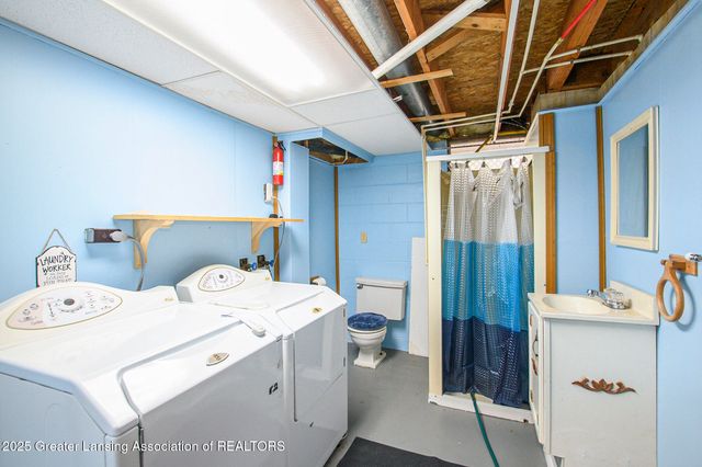 516 Hume Boulevard, Lansing, MI 48917