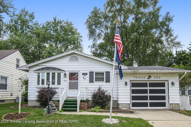 516 Hume Boulevard, Lansing, MI 48917