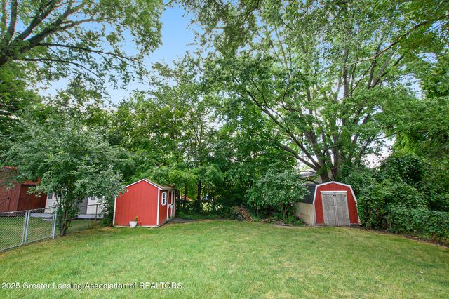 516 Hume Boulevard, Lansing, MI 48917