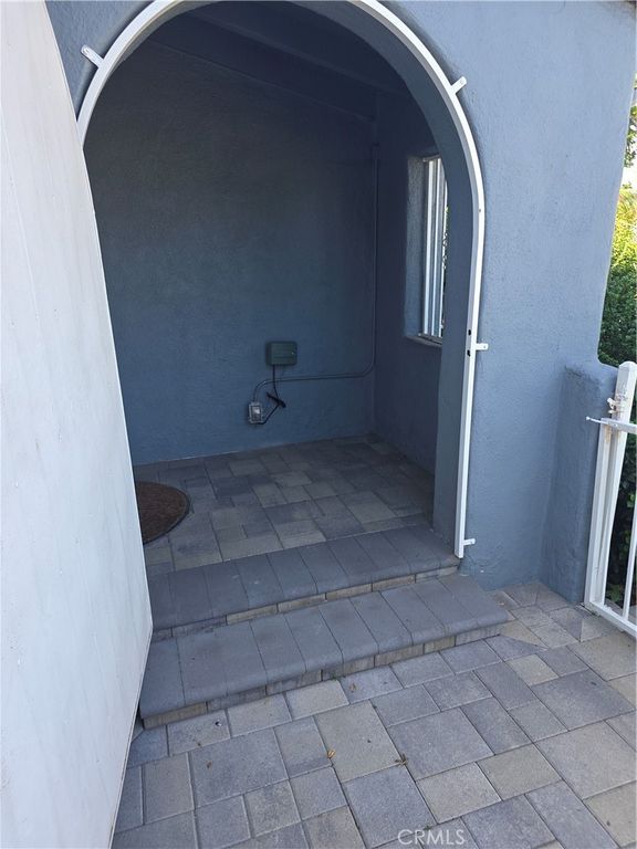 1902 W 65th, Los Angeles, CA 90047 — photo 5