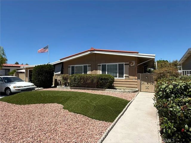 1307 Brentwood, Hemet, CA 92545