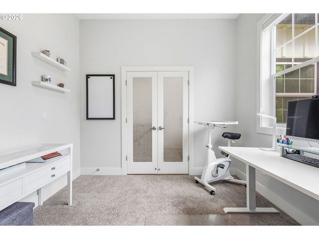 1372 OVERVIEW St, Salem, OR 97304