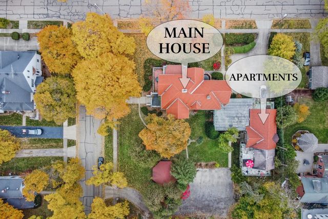 305 Oregon Avenue, West Dundee, IL 60118