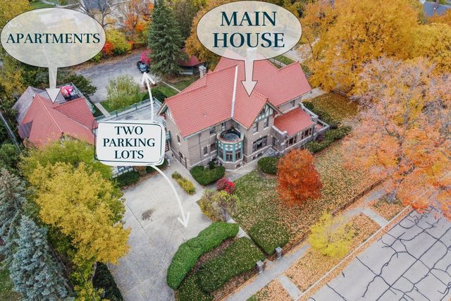 305 Oregon Avenue, West Dundee, IL 60118