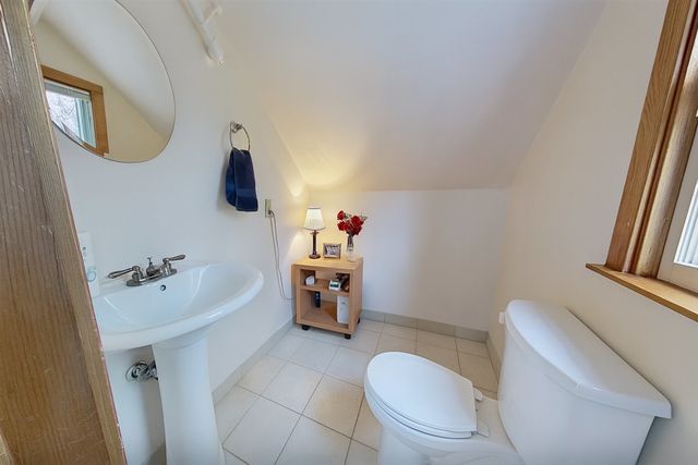 305 Oregon Avenue, West Dundee, IL 60118