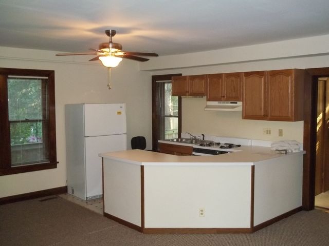 305 Oregon Avenue, West Dundee, IL 60118