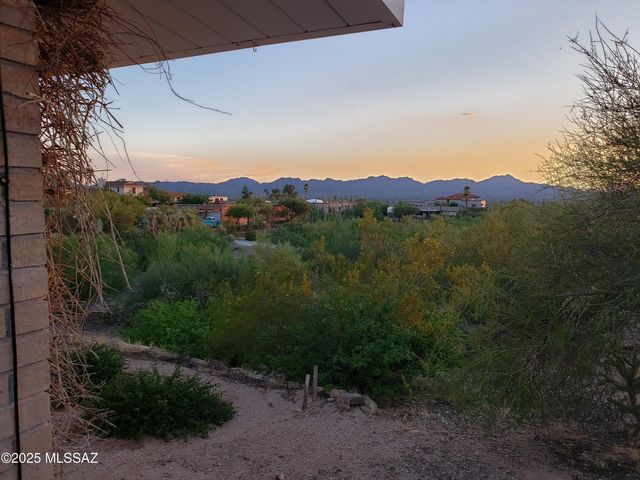 5520 N Bonita Place, Tucson, AZ 85704