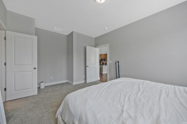 2647 Hauschild Drive, Evansville, IN 47712