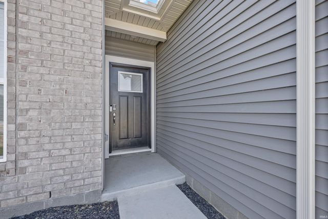 2647 Hauschild Drive, Evansville, IN 47712