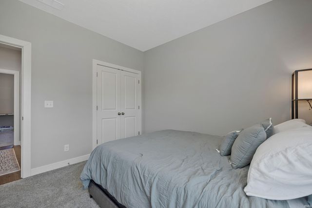 2647 Hauschild Drive, Evansville, IN 47712