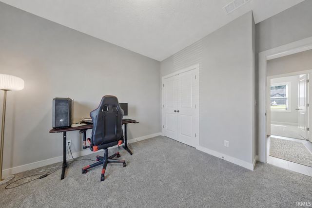 2647 Hauschild Drive, Evansville, IN 47712