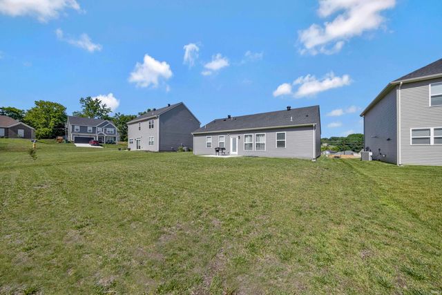 2647 Hauschild Drive, Evansville, IN 47712