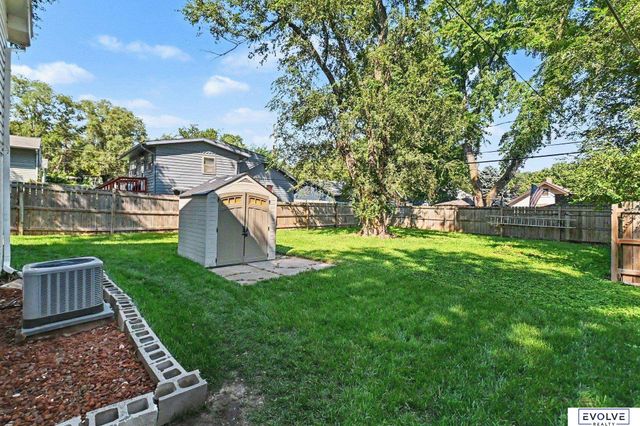 2329 N 67 Street, Omaha, NE 68104
