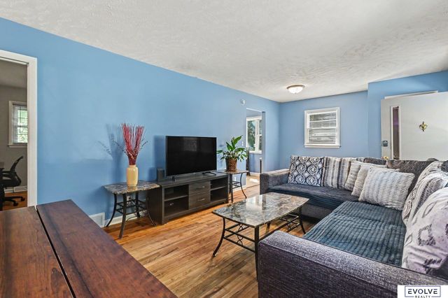 2329 N 67 Street, Omaha, NE 68104