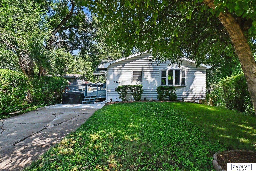 2329 N 67 Street, Omaha, NE 68104
