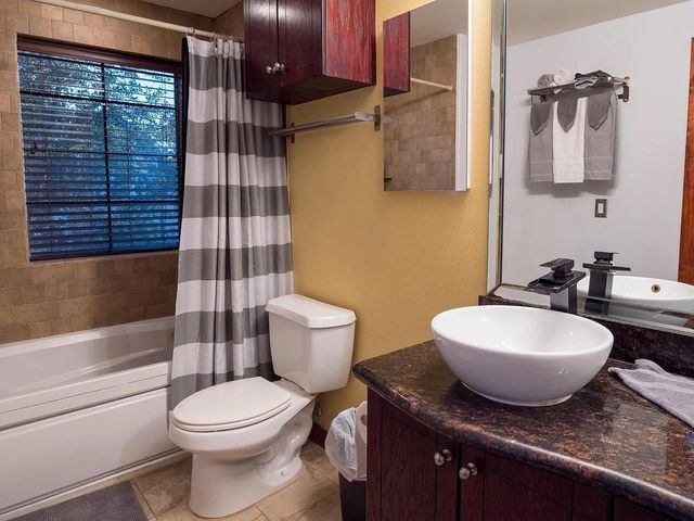2900 Hamilton Street 22, Houston, TX 77004