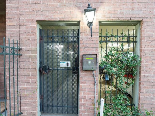 2900 Hamilton Street 22, Houston, TX 77004