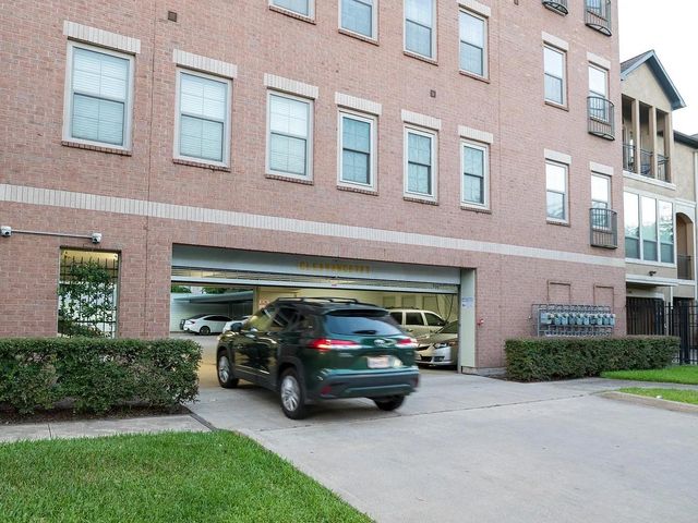 2900 Hamilton Street 22, Houston, TX 77004