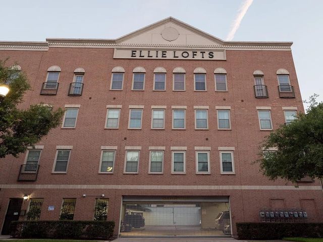 2900 Hamilton Street 22, Houston, TX 77004