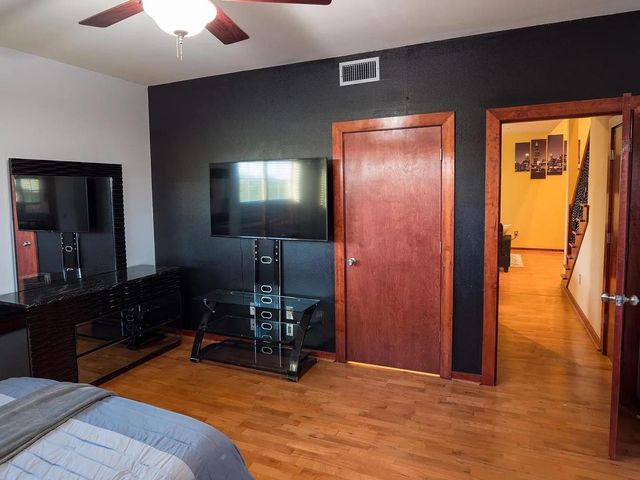 2900 Hamilton Street 22, Houston, TX 77004