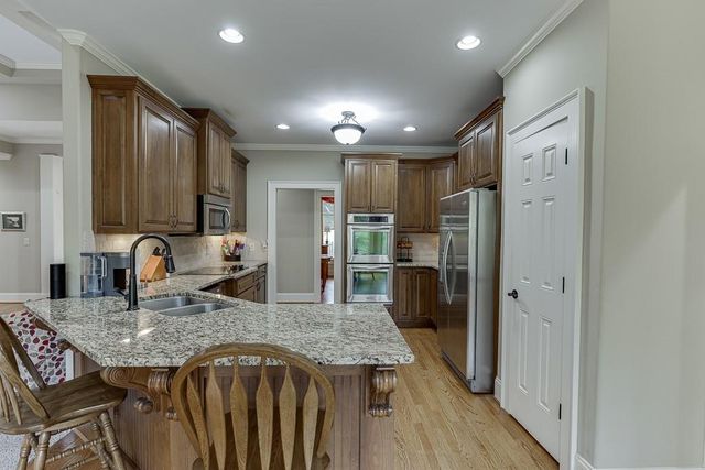 411 Meadow Lake Terrace Road, Hoschton, GA 30548