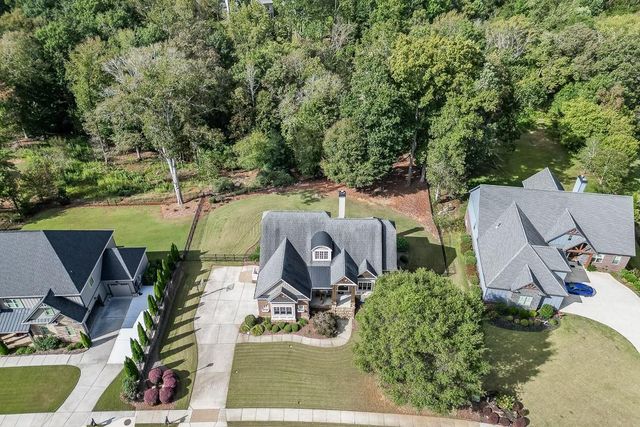 411 Meadow Lake Terrace Road, Hoschton, GA 30548