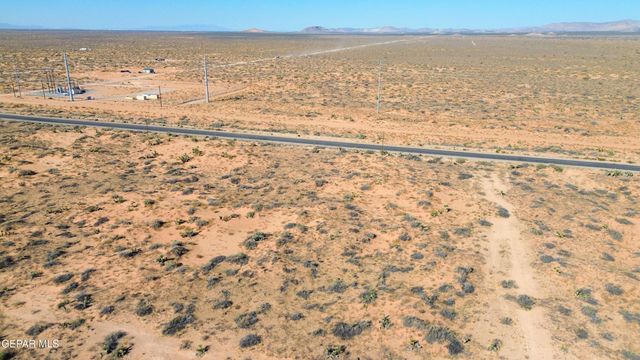 23 Horizon Boulevard, Horizon City, TX 79928