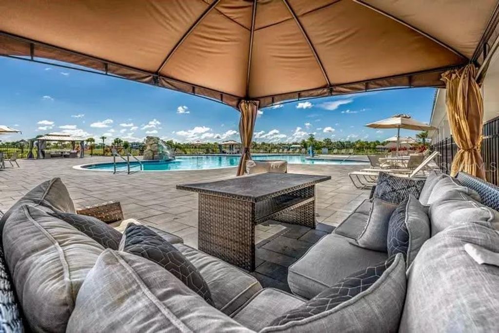 Image 9 of property listing at 104 HIGHWAY 630 E, Lake Wales, FL 33898