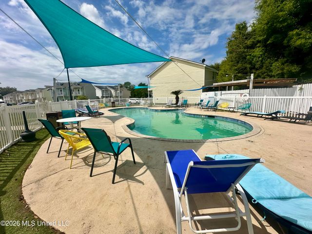 1121 Century Oaks Drive, C, Gulfport, MS 39507