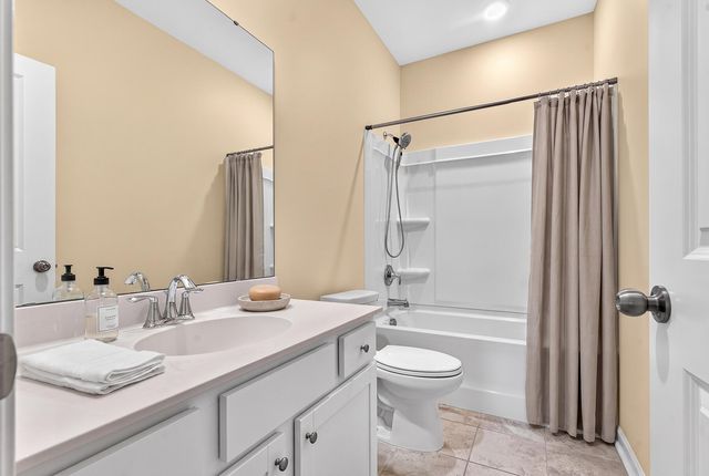 609 Squire Pope Road, Summerville, SC 29486