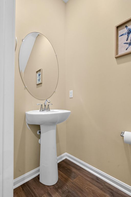 Image 17 of property listing at 609 Squire Pope Road, Summerville, SC 29486