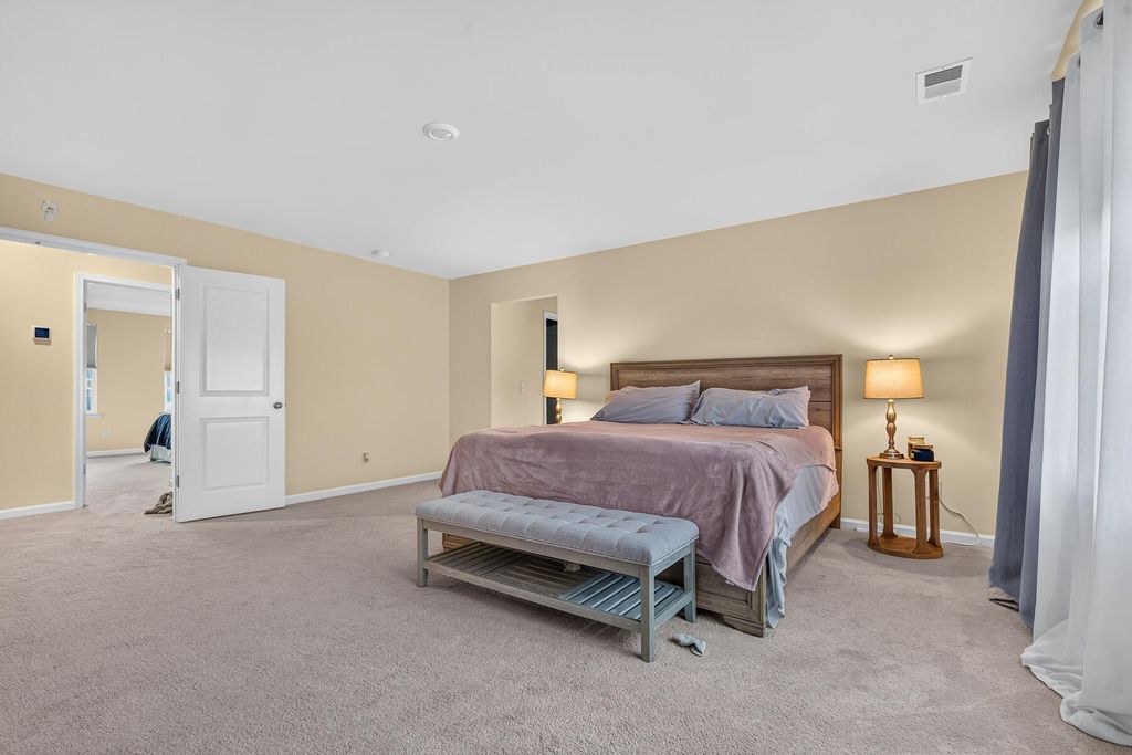 Image 23 of property listing at 609 Squire Pope Road, Summerville, SC 29486