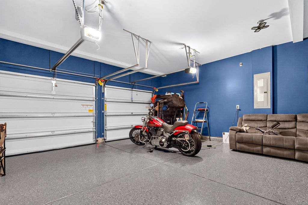Image 40 of property listing at 609 Squire Pope Road, Summerville, SC 29486