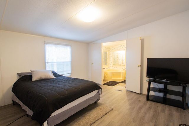 200 Brookwood Dr, Murchison, TX 75778