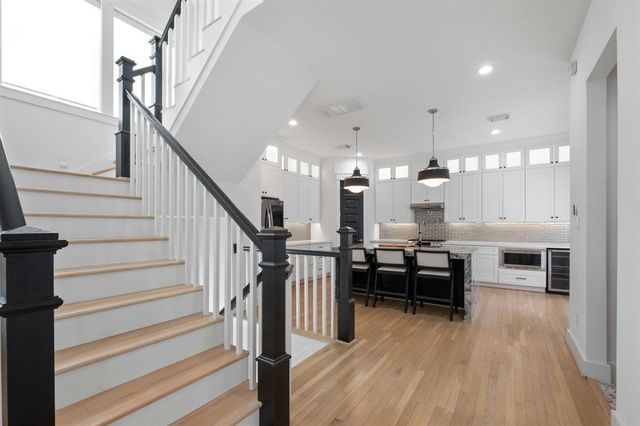 1405 Indiana Street B, Houston, TX 77006