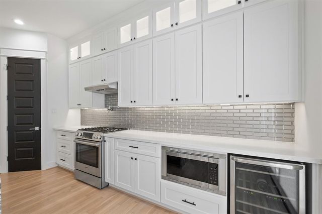 1405 Indiana Street B, Houston, TX 77006