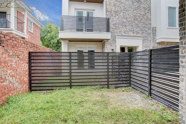 1405 Indiana Street B, Houston, TX 77006