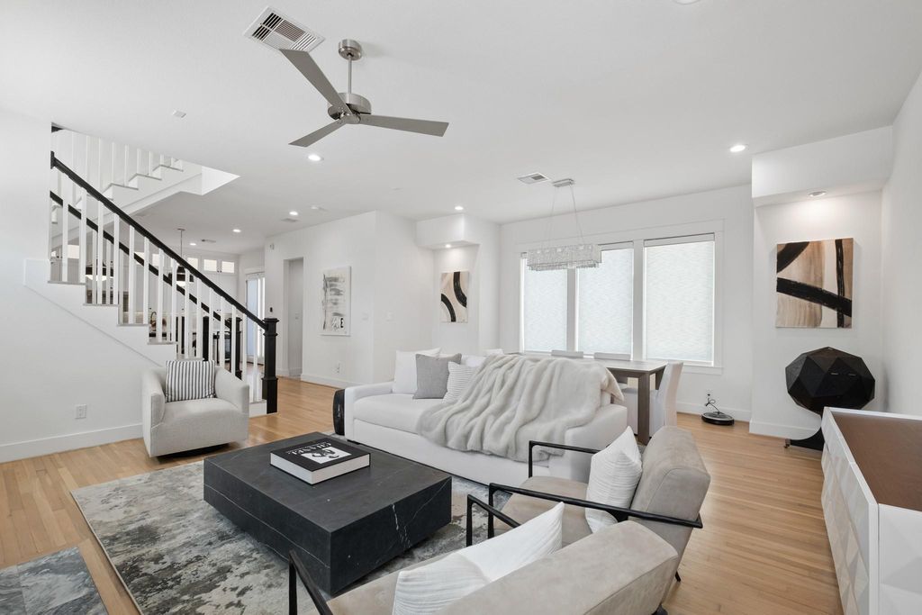 1405 Indiana Street B, Houston, TX 77006