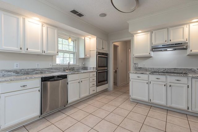 3605 NEYLAND CV, Collierville, TN 38017