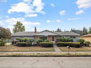 15924 Se RHINE St, Portland, OR 97236