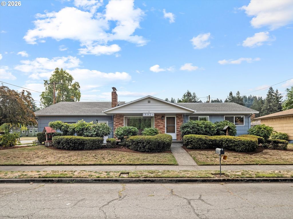 15924 Se RHINE St, Portland, OR 97236