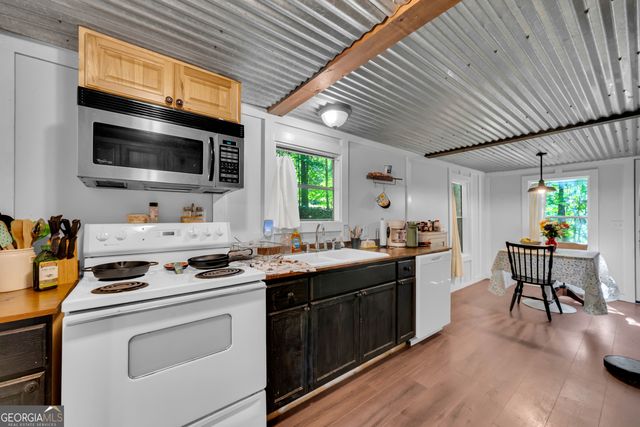 114 Lake Harbor Trail, Martin, GA 30557