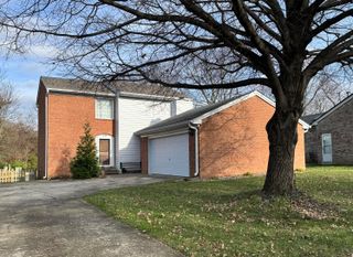 345 Stonegate Way, Lexington, KY 40503