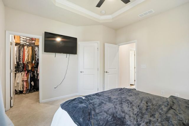 42 Wentworth Lane, Deer Park, OH 45236