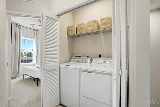 42 Wentworth Lane, Deer Park, OH 45236