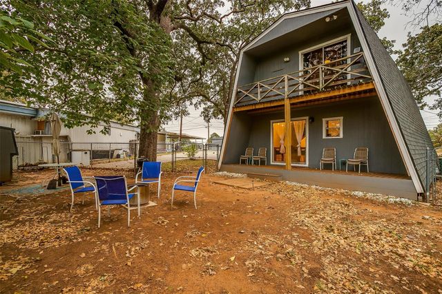 4306 Elmwood Court, Granbury, TX 76049