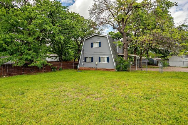 4306 Elmwood Court, Granbury, TX 76049