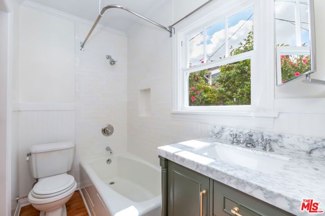 9980 BRADDOCK Drive, Culver City, CA 90232