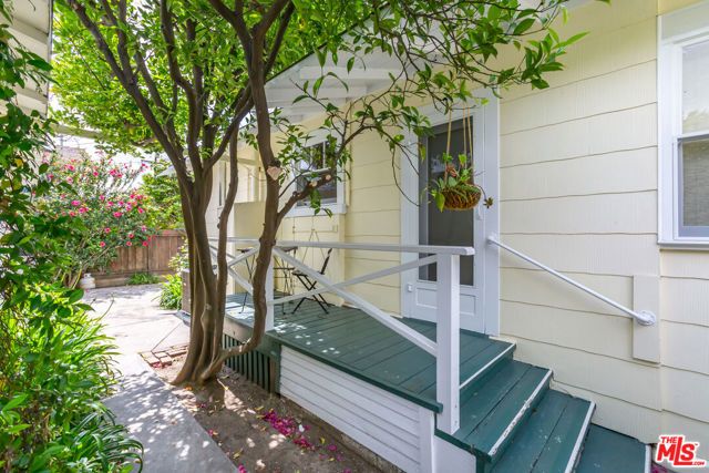 9980 BRADDOCK Drive, Culver City, CA 90232