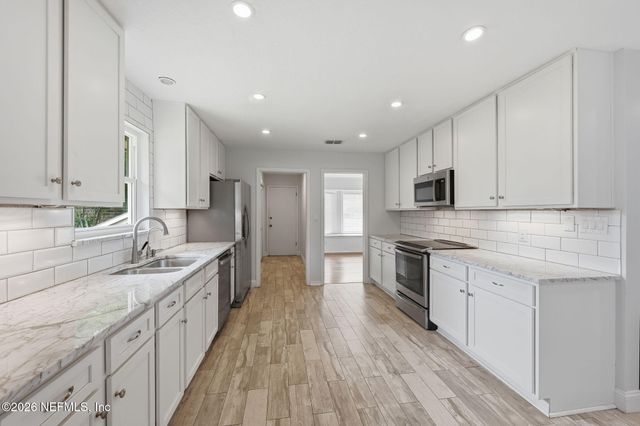 3245 CLIPPER Place, Jacksonville, FL 32216